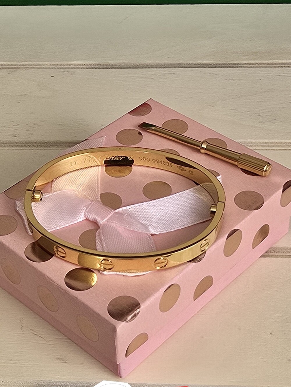 Gold Screw Type Bangle